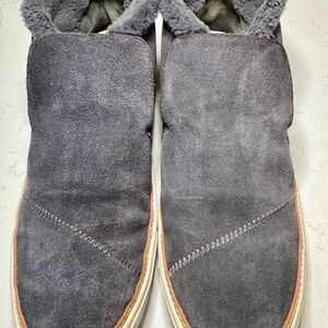 Toms Gray Suede Women's Shoes